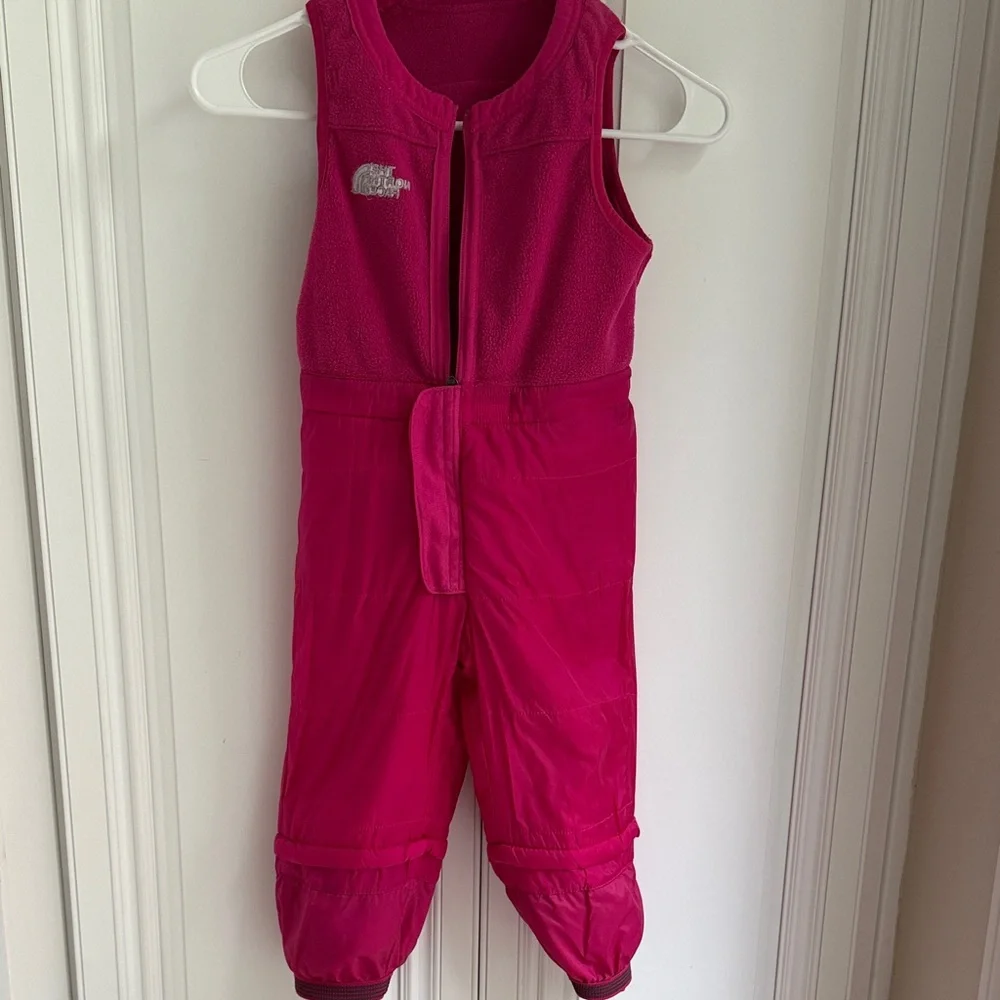 The North Face Kids (toddler) Fuchsia Overalls ski pants - Picture 7 of 9